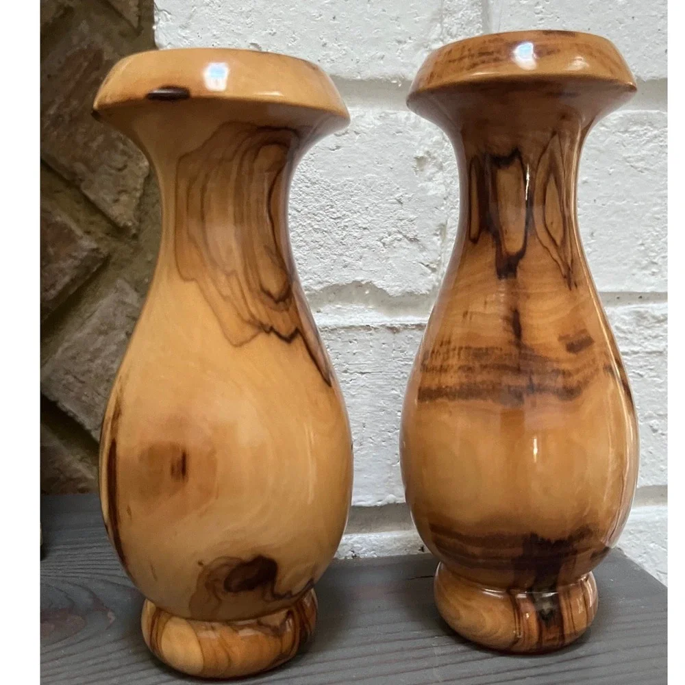 Pair of unique olive wood Candle holders. Size 5.5 inches